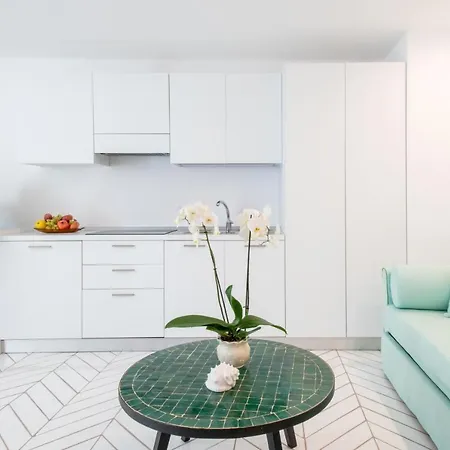 Apartment Luxury With Garden And Jacuzzi